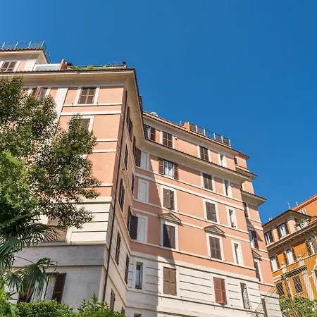 Dom wakacyjny B House - Luxury Trastevere