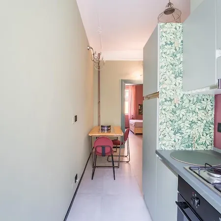 Dom wakacyjny B House - Luxury Trastevere *