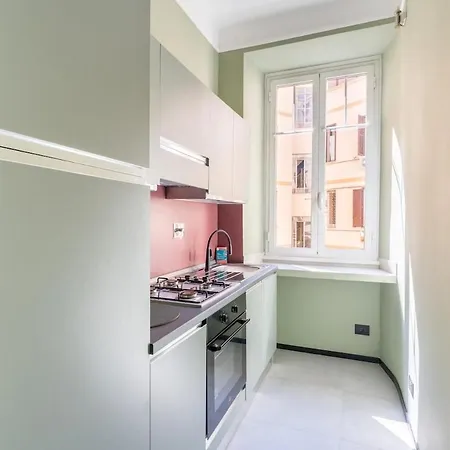 B House - Luxury Trastevere بيت للعطل *